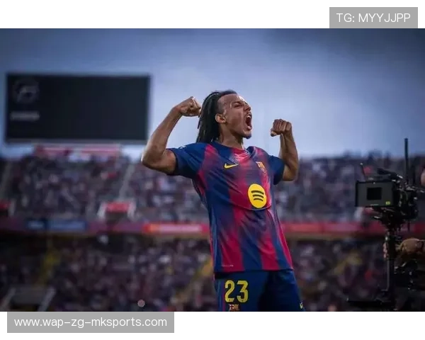 莱万登顶射手榜新王